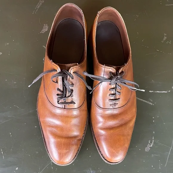 Allen Edmonds Carlyle size 10 Leather Dress Shoes Caramel Tan Color welted sole Allen Edmonds Carlyle Calfskin Dark Chili Leather - Sherman  main image 2